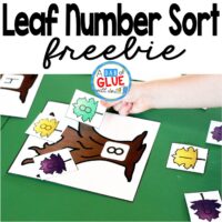 This Leaf Number Sort is the perfect activity to combine math, fun, fall, and leaves all into a no-prep center for preschool and kindergarten students. Download this printable today.