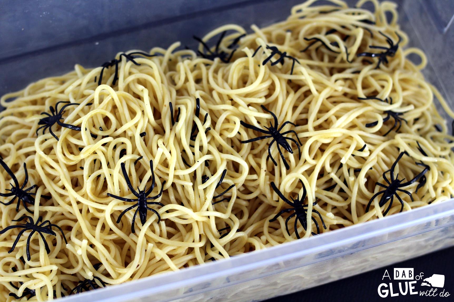 Spider Counting Sensory Activity is a fun Halloween themed interactive sensory bin. Students will practice their fine motor skills by picking out spiders from their webs and placing in the numbered ice trays. This activity is perfect for preschool and kindergarten students. 