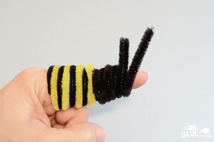 Bee-Finger-Puppets-Craft-3.jpg