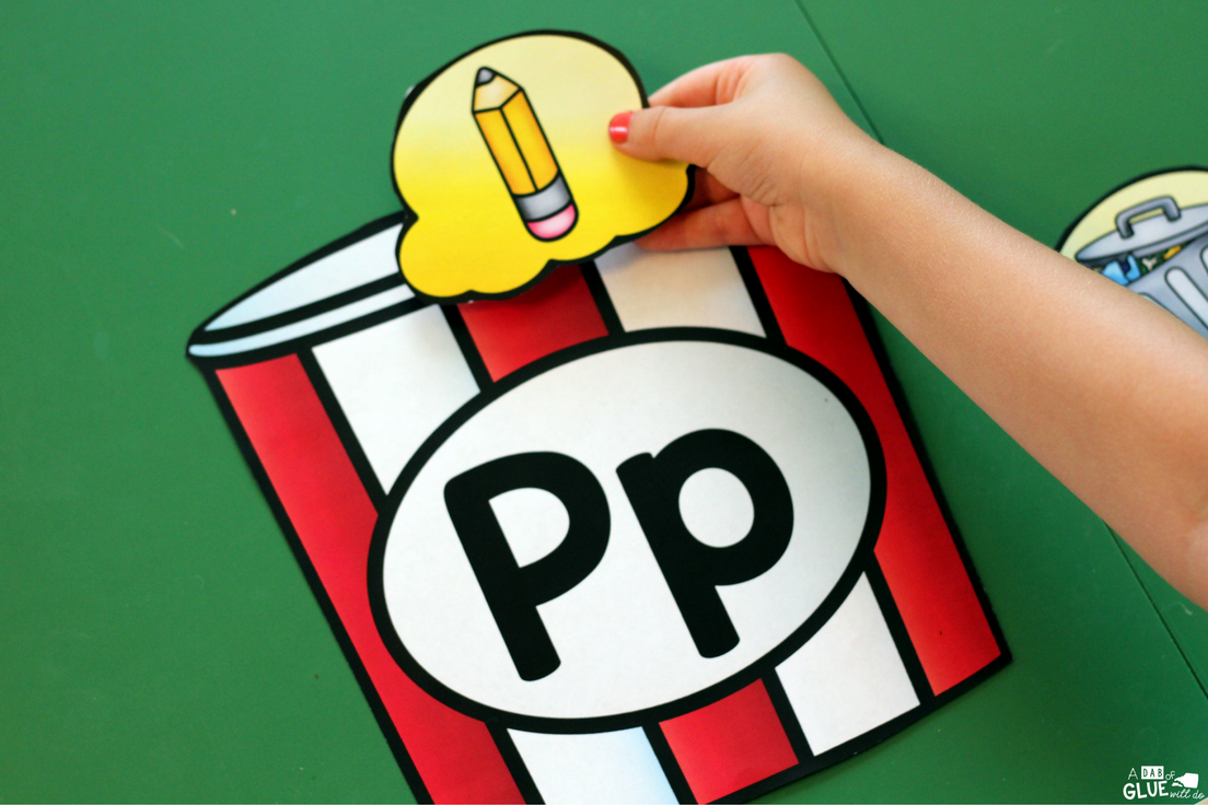 Make learning fun with these themed Popcorn Initial Sound and Number Match-Ups. Your elementary age students will love this fun popcorn themed literacy center and math center! Perfect for literacy stations, math stations, or small review groups all year long. Use in your Preschool, Kindergarten, and First Grade classrooms. Black and white options available to save your color ink.