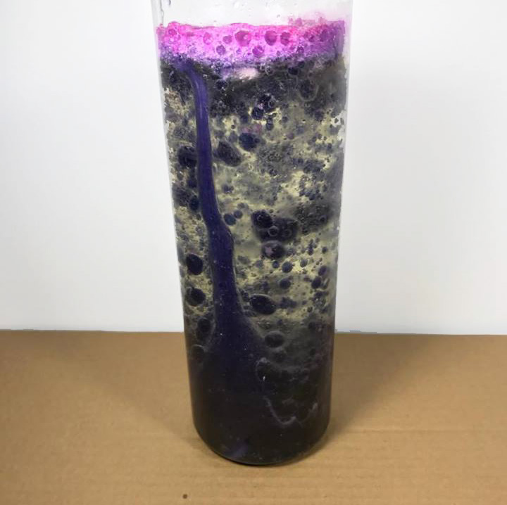 Fun science with a blast from the past. If you have a lava lamp growing up you are going to love introducing this fun science experiment to your students. Try this DIY lava lamp with water beads experiment in your classroom this week! 