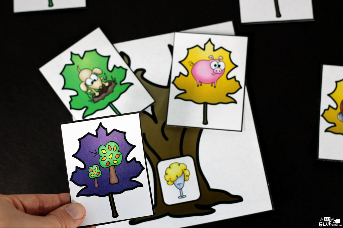 Rhyming Leaves Match-Up Freebie is a quick, hands-on activity to get your students learning and having fun! This free printable is perfect for pre-k, kindergarten, and first grade students.  