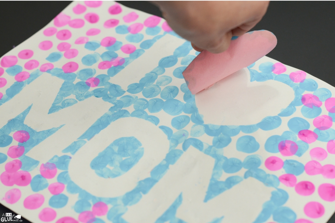 I love Mom Mother's Day thumbprint craft
