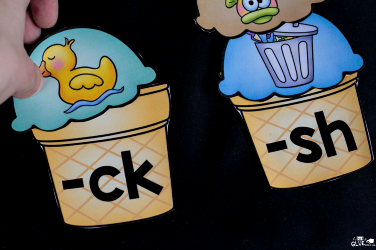 Early learners will absolutely LOVE this hands-on Ice Cream Digraph Sound Match Ups! The perfect addition to your early literacy centers.