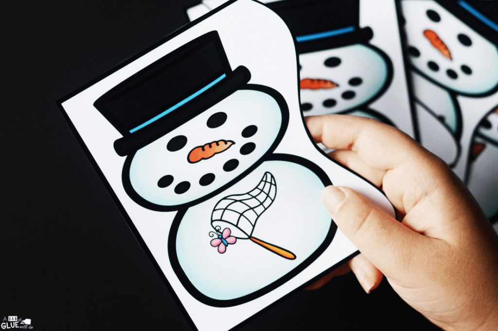These Snowman Rhyming Puzzles help our preschool and kindergarten students build their phonological awareness in a hands-on way.