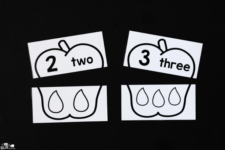 Black and white version of the Apple Seed Number Match Activity printable. Apple Seed Number Match-Up Activity for Little Learners is a fun way to teach number recognition and number sense.