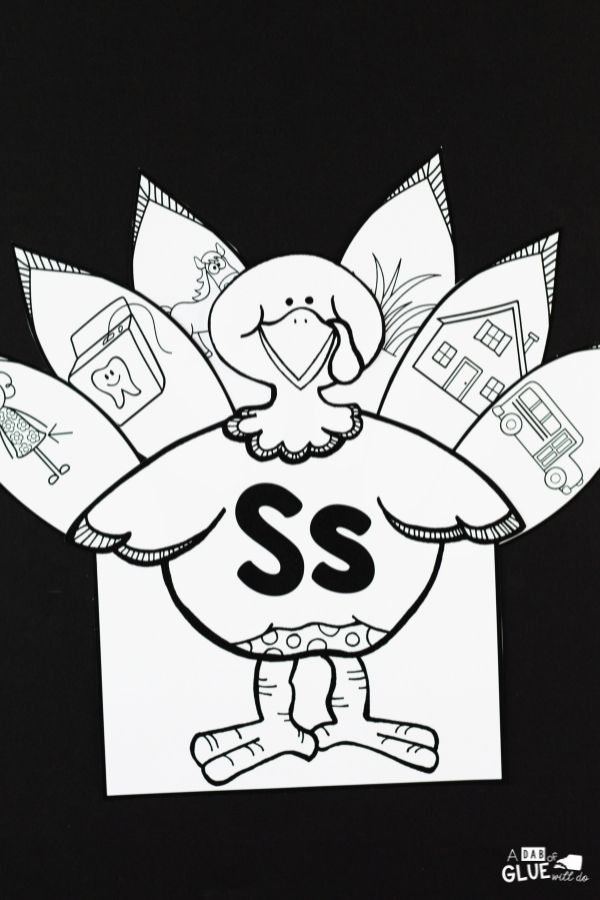 black and white turkey with letter s ending sound