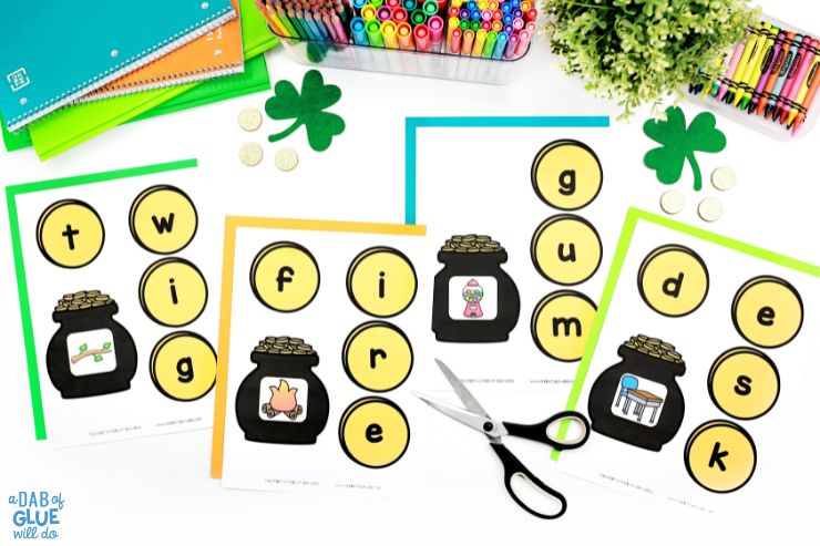 Help your students build their vocabulary and language skills with our St. Patrick's Day word building activity bundle. These hands-on activities are perfect for engaging little learners. 